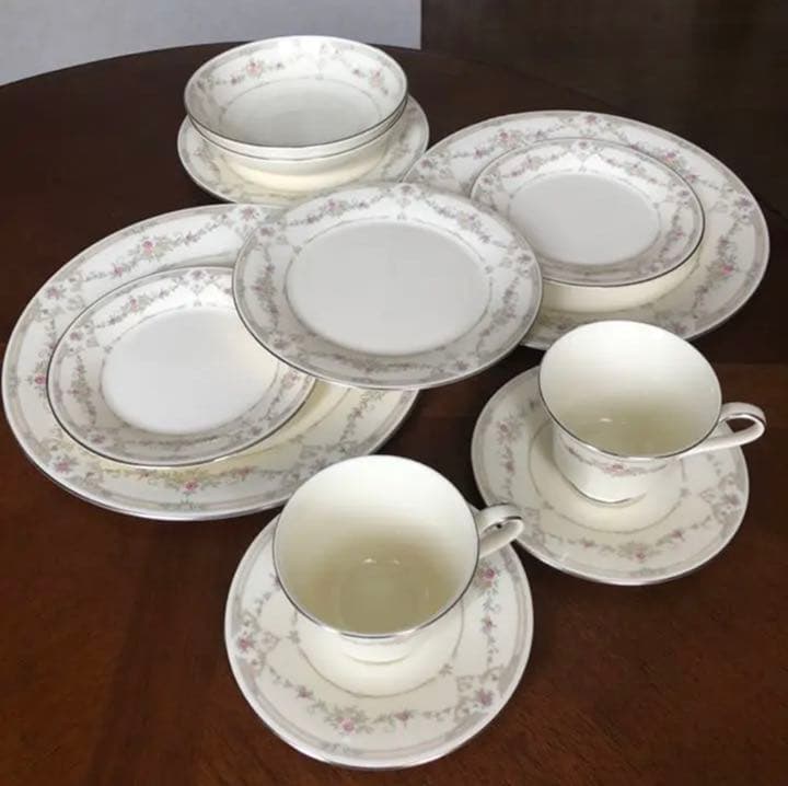 【未使用美品】ロイヤルドルトン★TAMARA★ローズガーランド　2名様　計10点