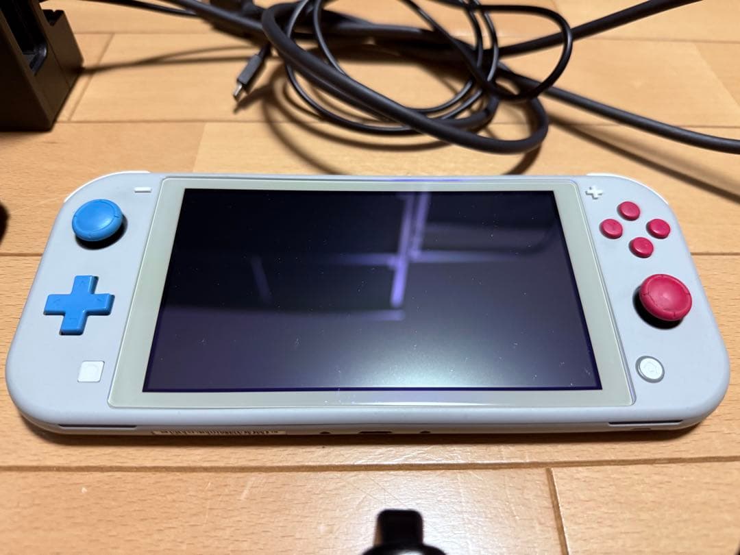 ⭐️美品 Nintendo Switch 2台（通常版＆Lite）＋ 付属品付き