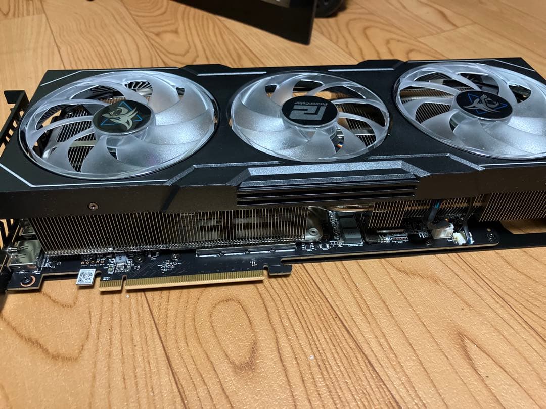 AMD RADEON RX7900XTX hellhound グラフィックボード