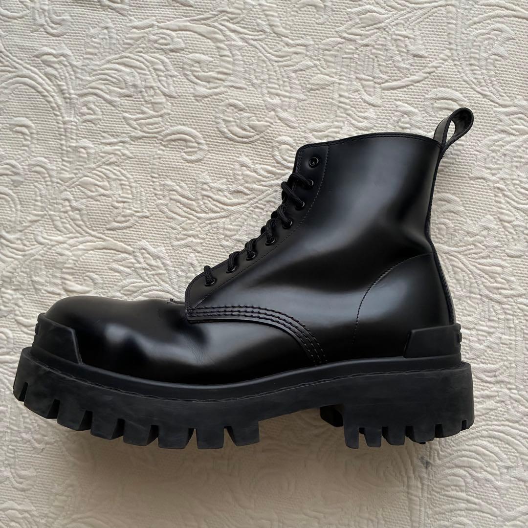靴 Eyy Balenciaga Strike Lace-up Boots