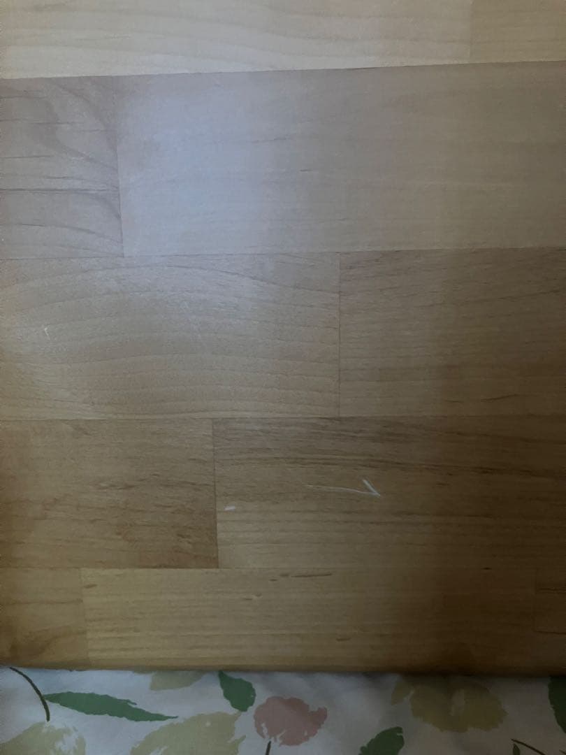 期間限定値下げ　食卓テーブル 天然木　1300 × 800 × 700