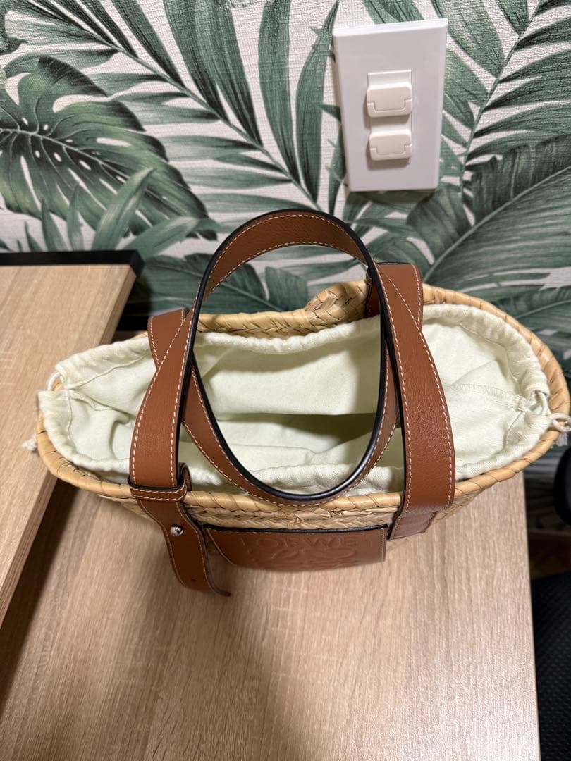 ロエベ　かごバッグ　LOEWE