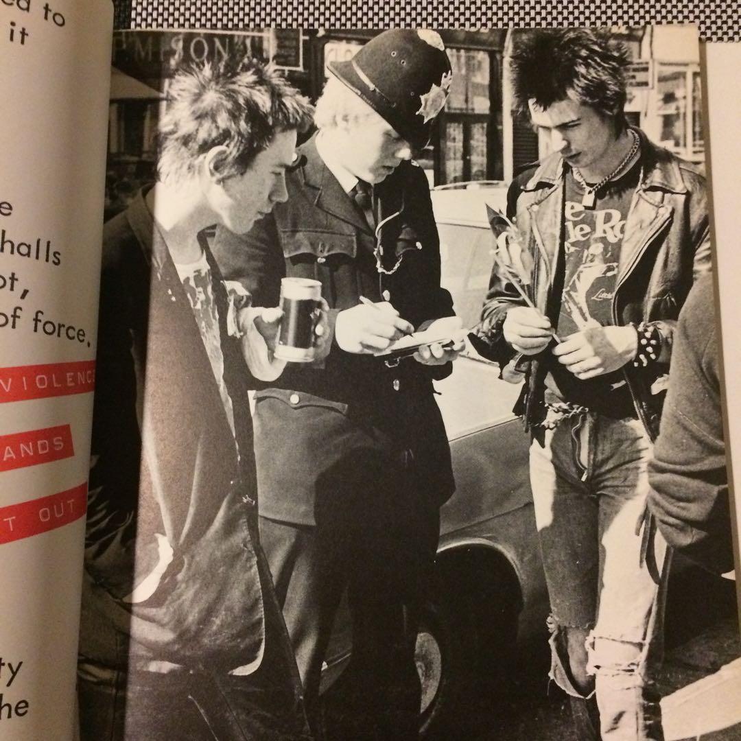 ★希少！絶版！1978年当時もの！PUNK 写真多数！米版写真集！