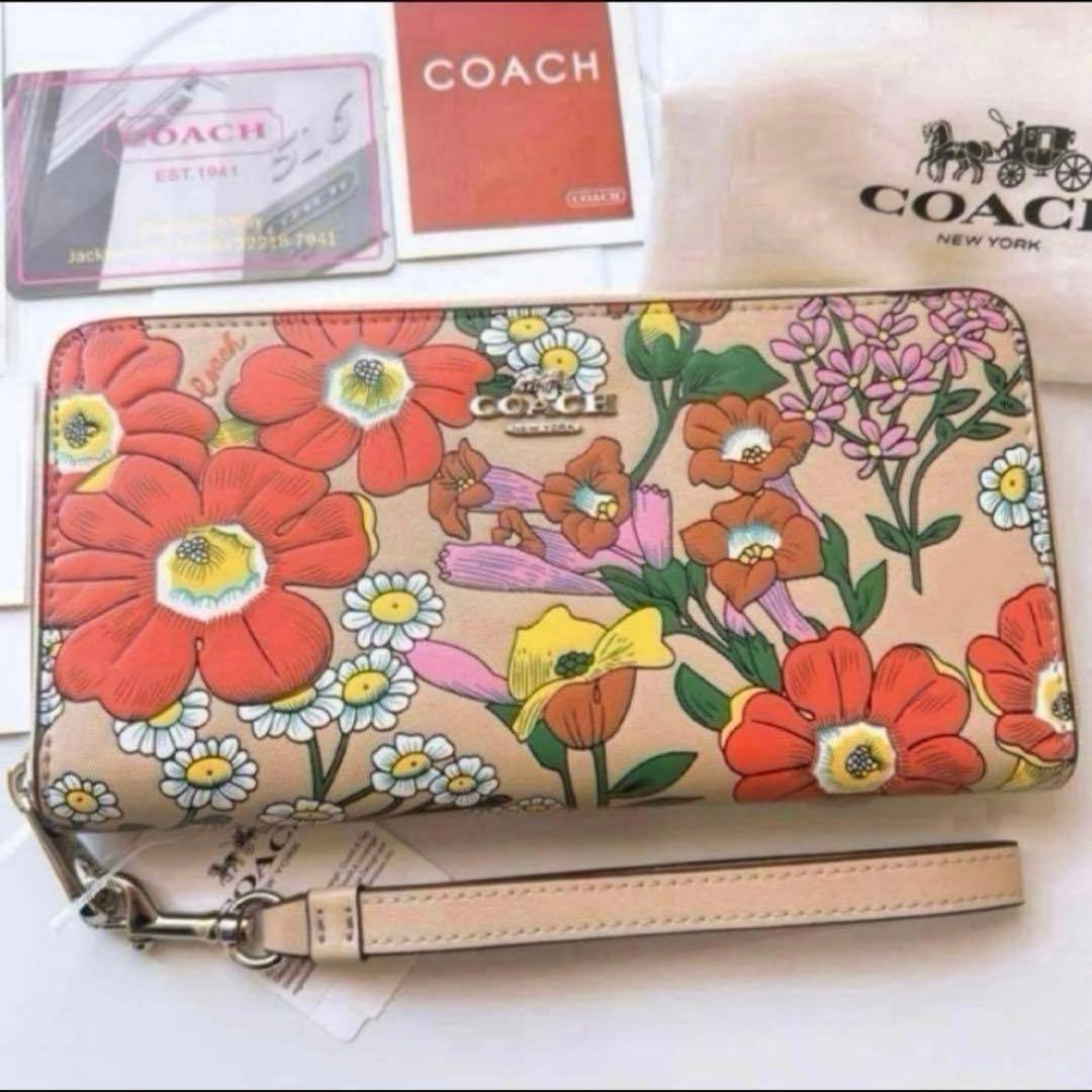 ✨新品未使用✨COACH フラワー　長財布　花柄　派手柄　フローラル