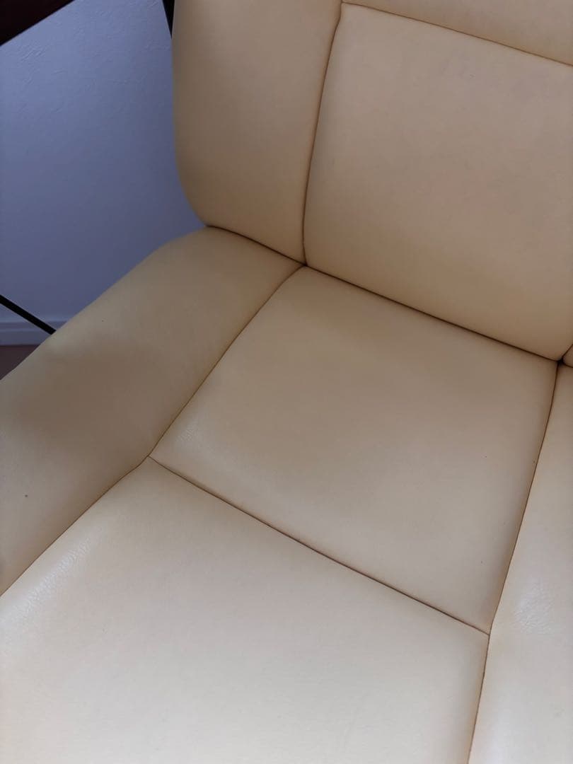 みとこんどりあ冨士ファニチア Comodo リクライニングチェア 12万