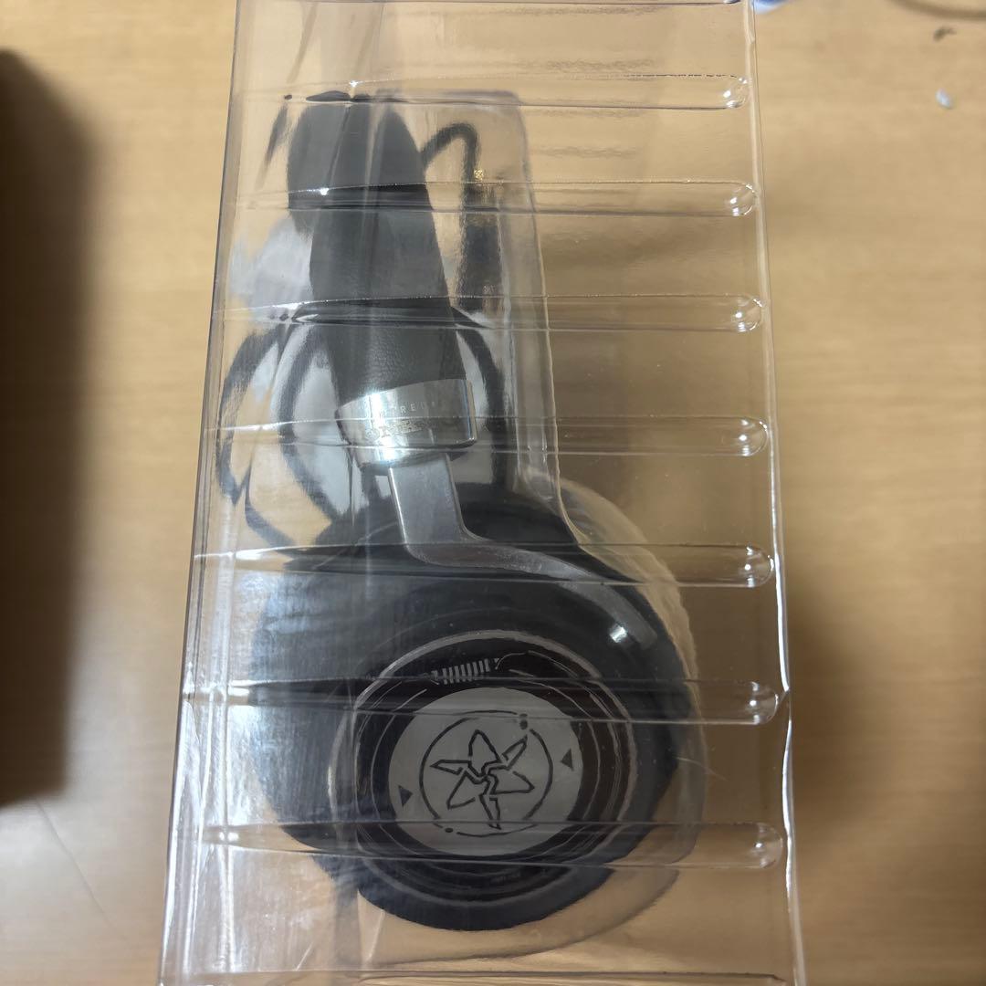 ヘブンバーンズレッド ワイヤレスヘッドホン AOW03　茅森ルカ ヘブバン