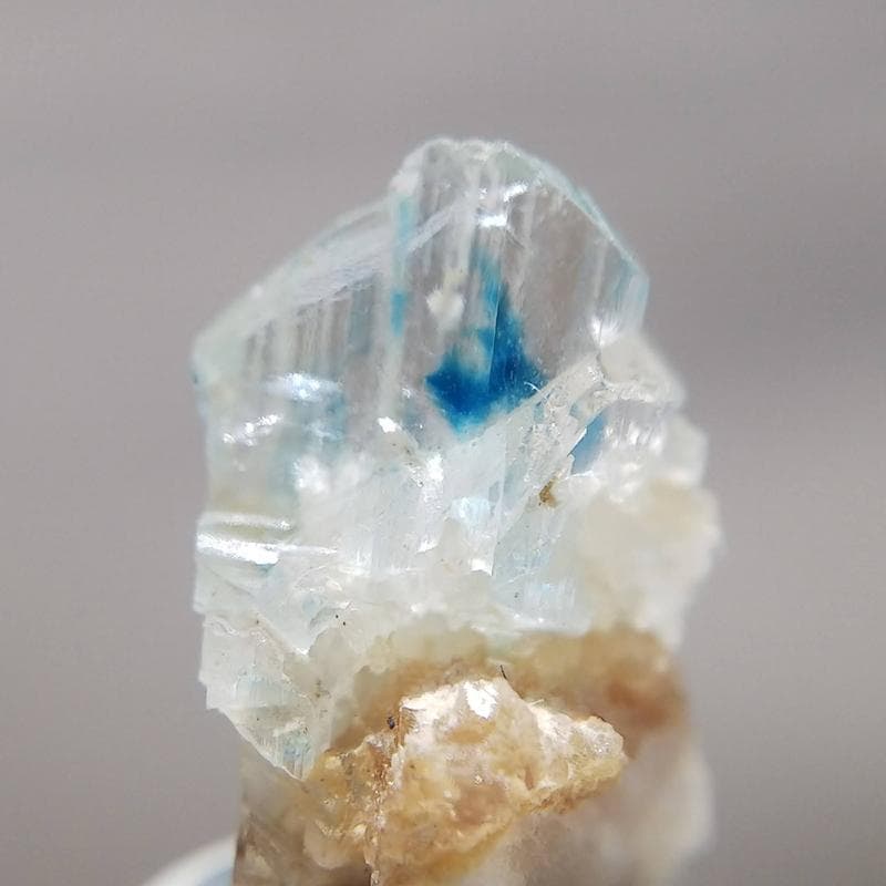 469 ユークレース ちょっとクラスター 結晶 原石 母岩付き