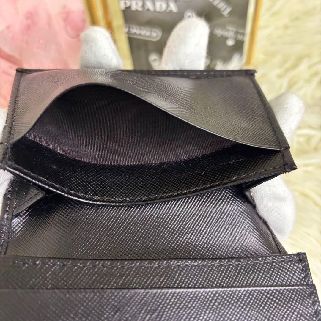 美品⭐︎PRADA⭐︎プラダ⭐︎ブラックレザー⭐︎名刺入れ　カードケース⭐︎サファーノ⭐︎