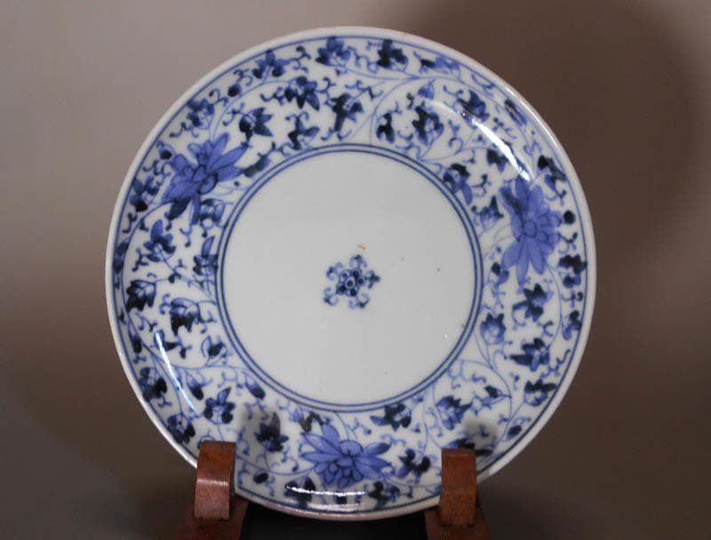 染付　古伊万里　花唐草　 中皿　藍柿右衛門 五弁花 牡丹唐草　大明年製 2026