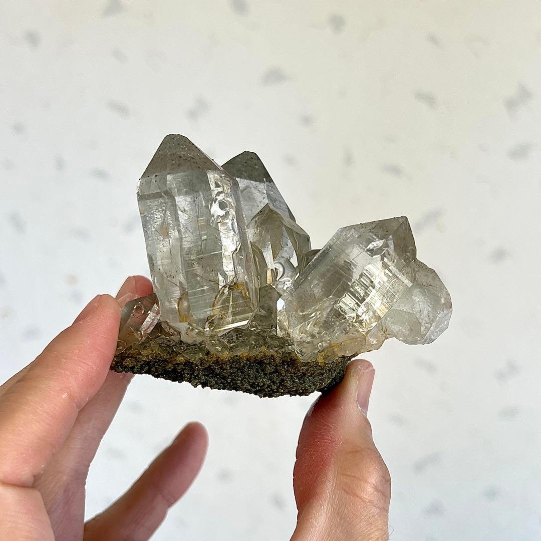 ヒマラヤ　マニハール産　ルチル＆アテナース入り水晶　クローライト　ルチルクォーツ