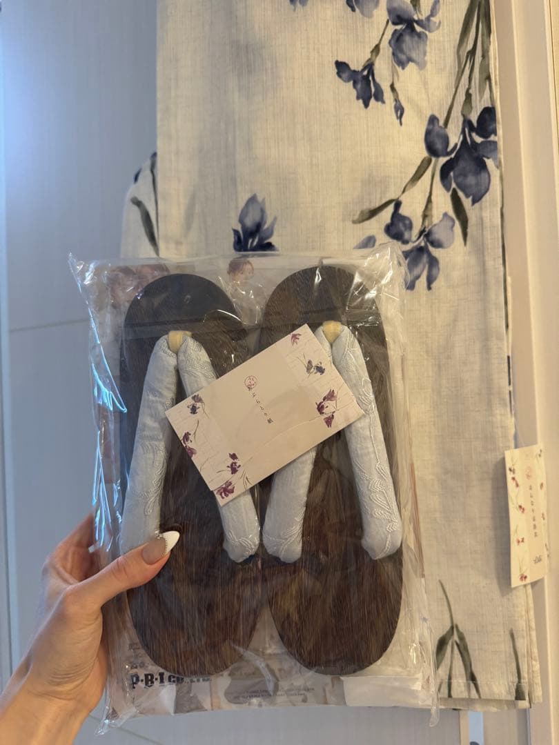 浴衣・帯セット 白地に青い花柄