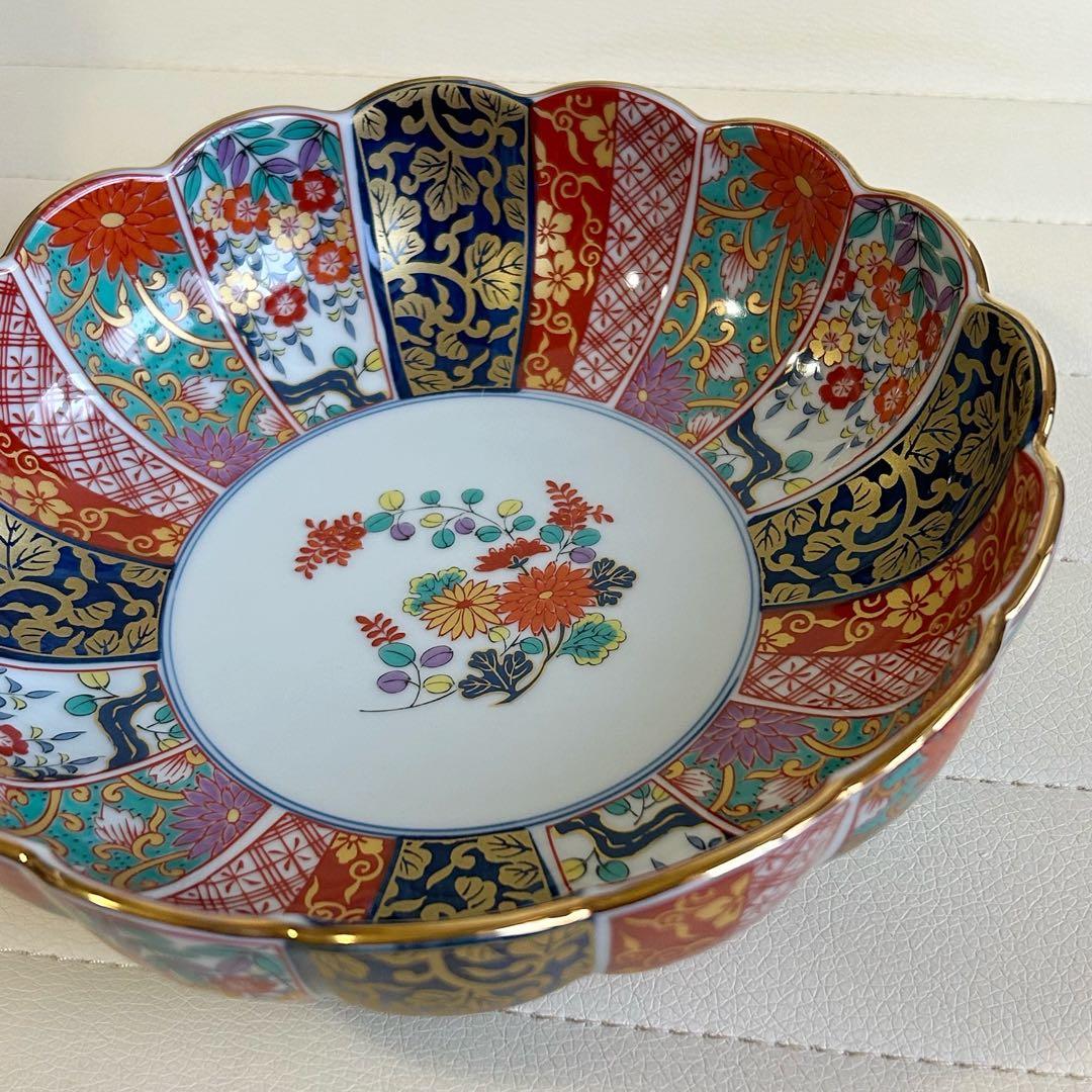 有田焼　清秀　元禄古伊万里　菊割鉢　大鉢　輪花盛鉢　金彩色絵染錦　深皿　金襴手