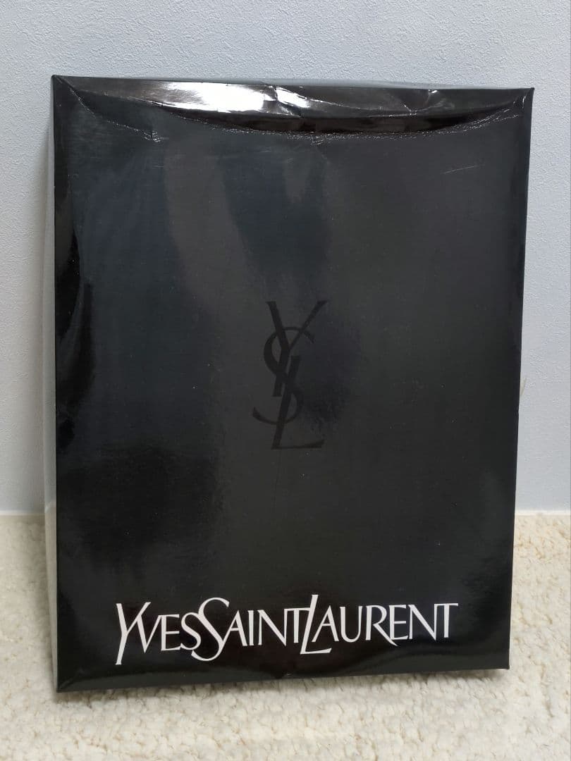 イヴ•サンローラン ニューマイヤー毛布 2枚組【未使用】