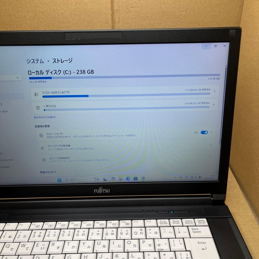 富士通 FMV LIFEBOOK A579/B FMVA64007