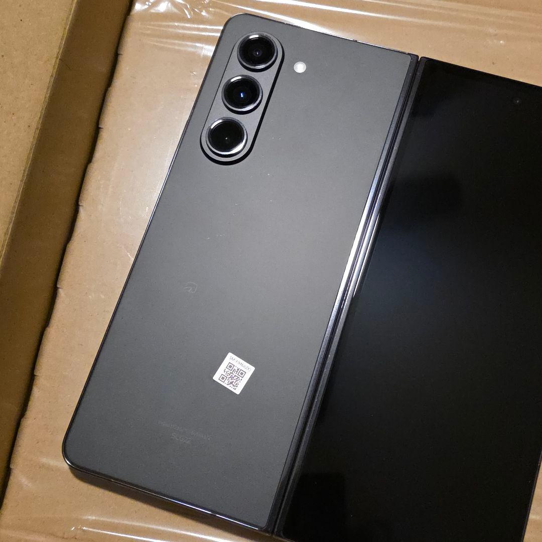 15日まで割引中!　Galaxy Z Fold 5 SCG22 512GB