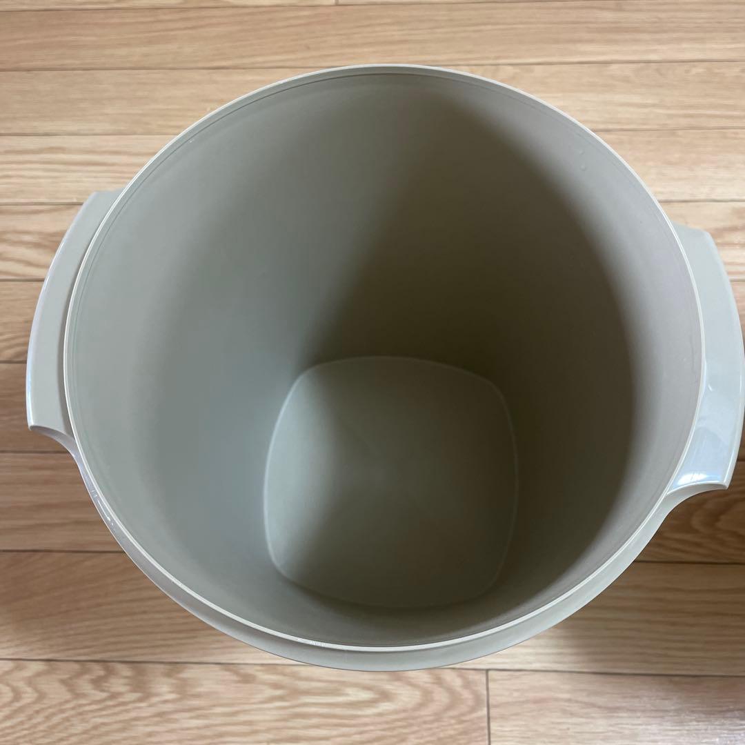 ☆タッパーウェア❗️マキシクィーンデコレーター.ナッツベージュカラー2個セット❗️