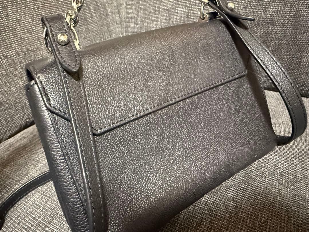 Louis Vuitton ロックミー llBB ショルダーバック