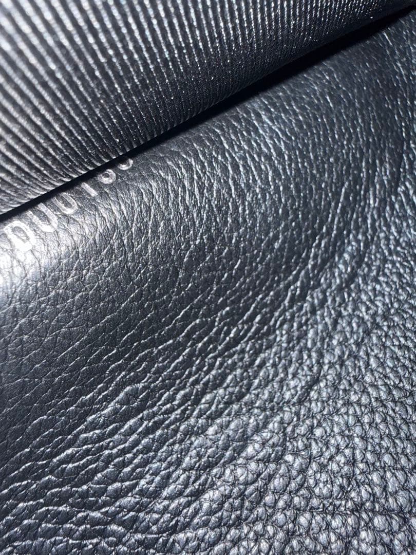 Louis Vuitton ロックミー llBB ショルダーバック