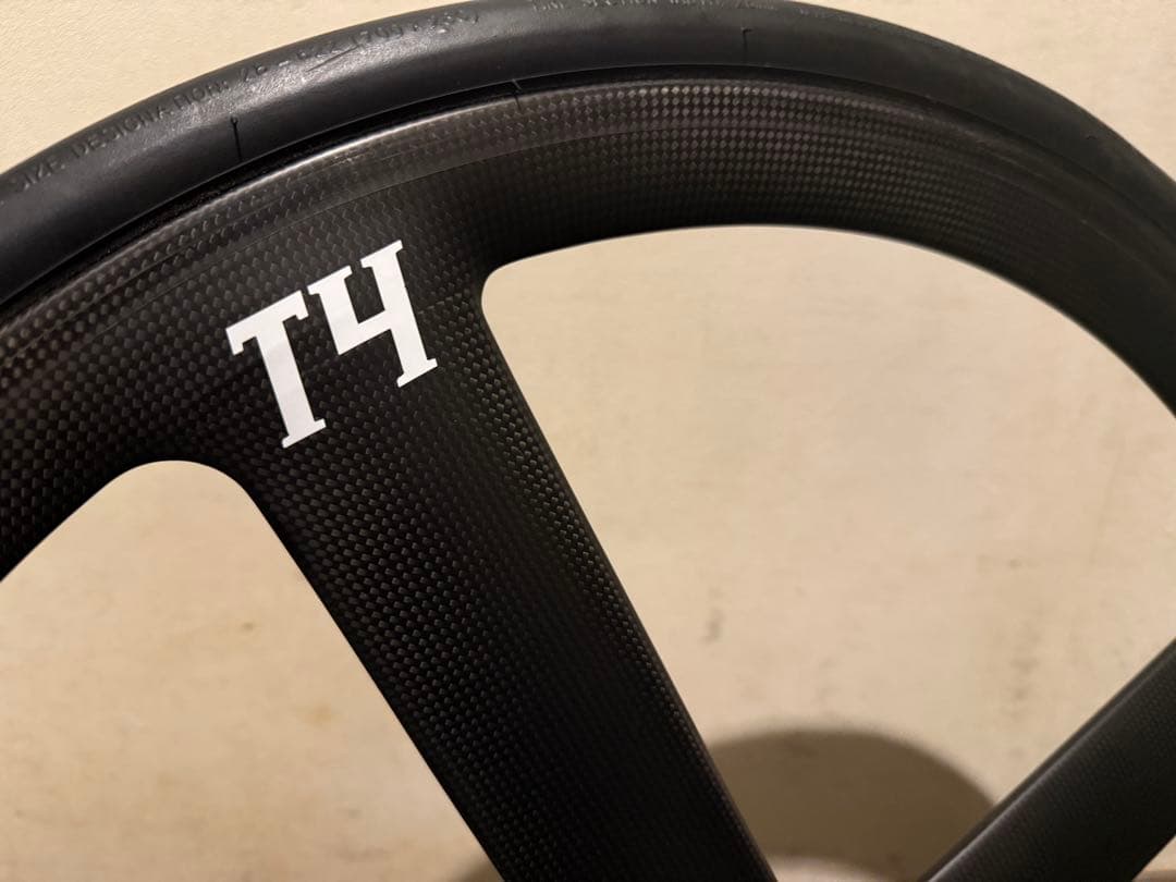 フロント用　BROTURES T4 カーボンホイール