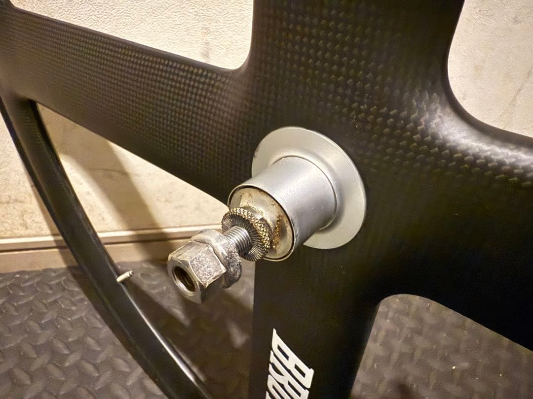 フロント用　BROTURES T4 カーボンホイール