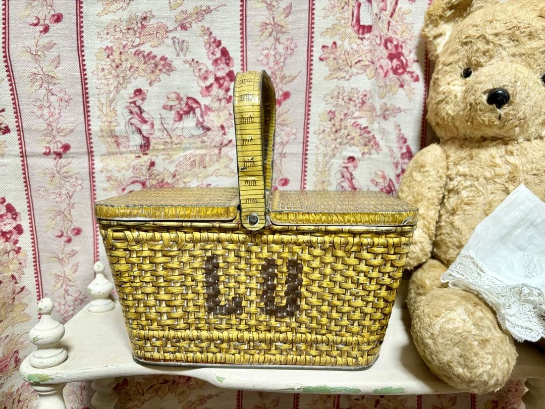 LUビスケット　 バスケット パニエ 缶 フランスアンティーク　パリ万博