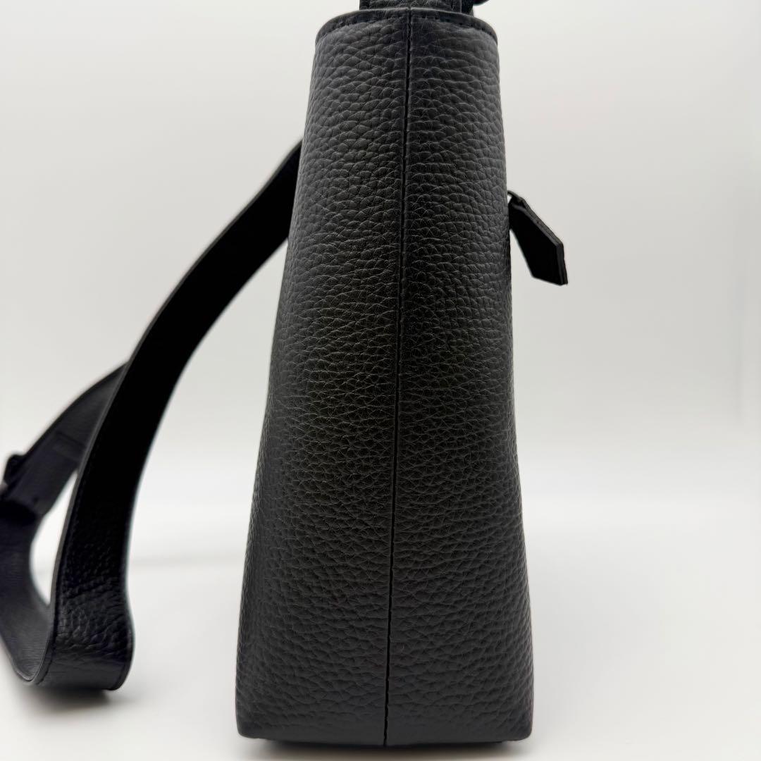 HushTug ハッシュタグ レザーショルダーバッグ ブラック