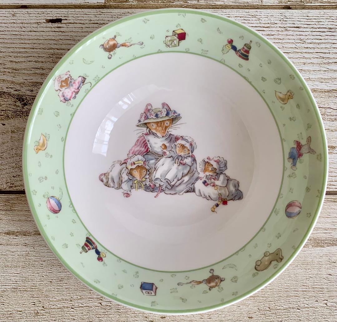 ブランブリーヘッジ 子供用食器 3点セット のばらの村のものがたり