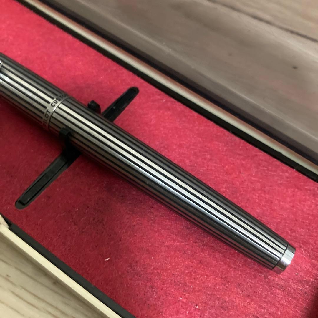 パイロット　カスタム　ストライプ