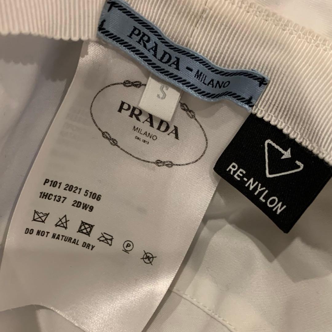 Prada バケハ
