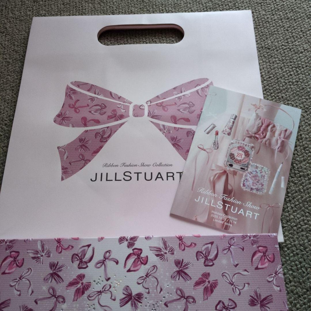 新品未使用 未開封JILL STUART 2025コフレ（ロクシタンサンプル付）