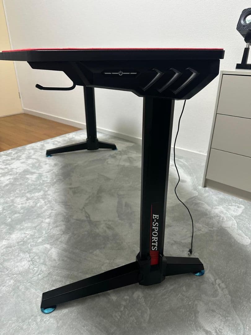 E-SPORTS デスク 140cm × 60cm