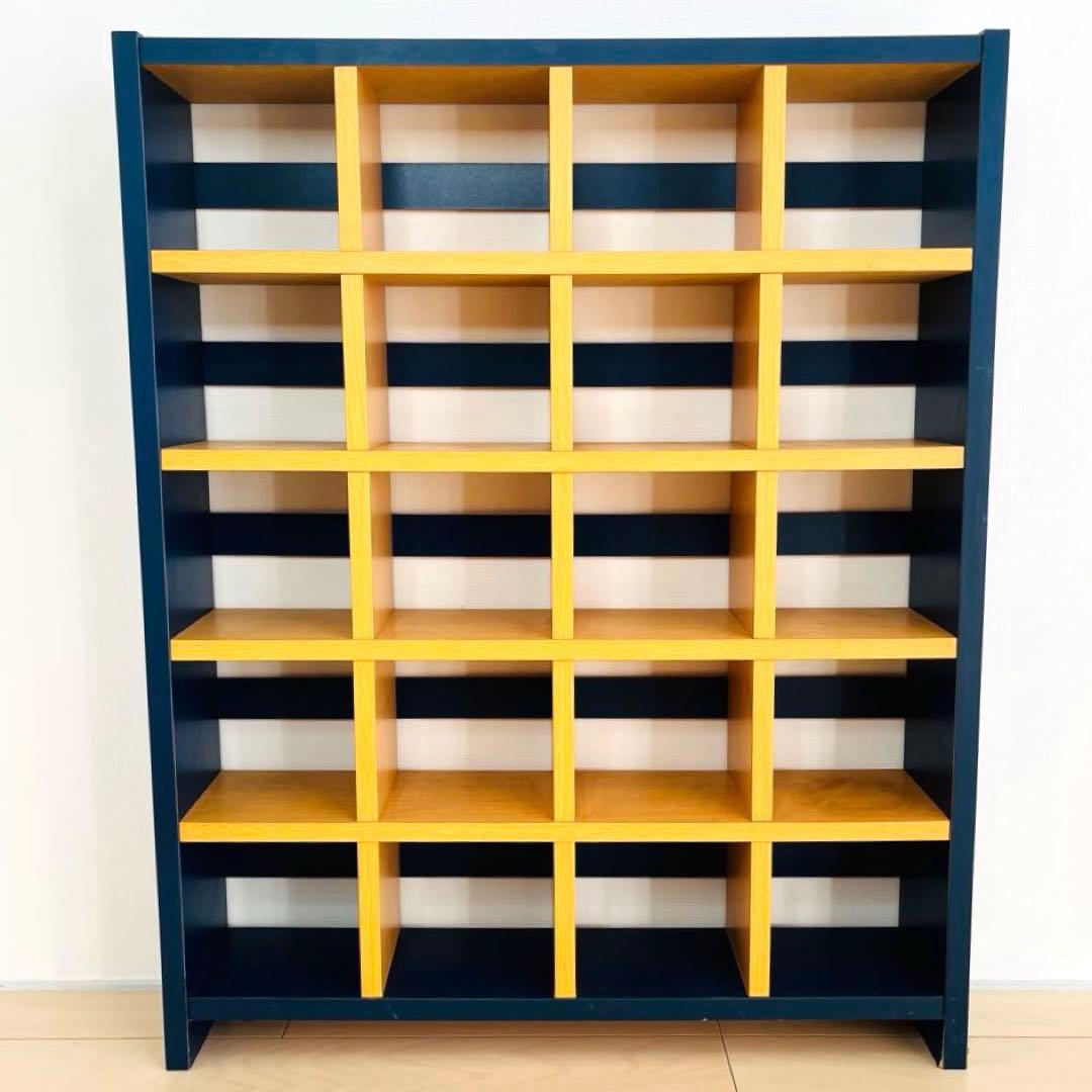 大量収納可能　CDストッカー　300枚収納可能　CDラック　送料込み