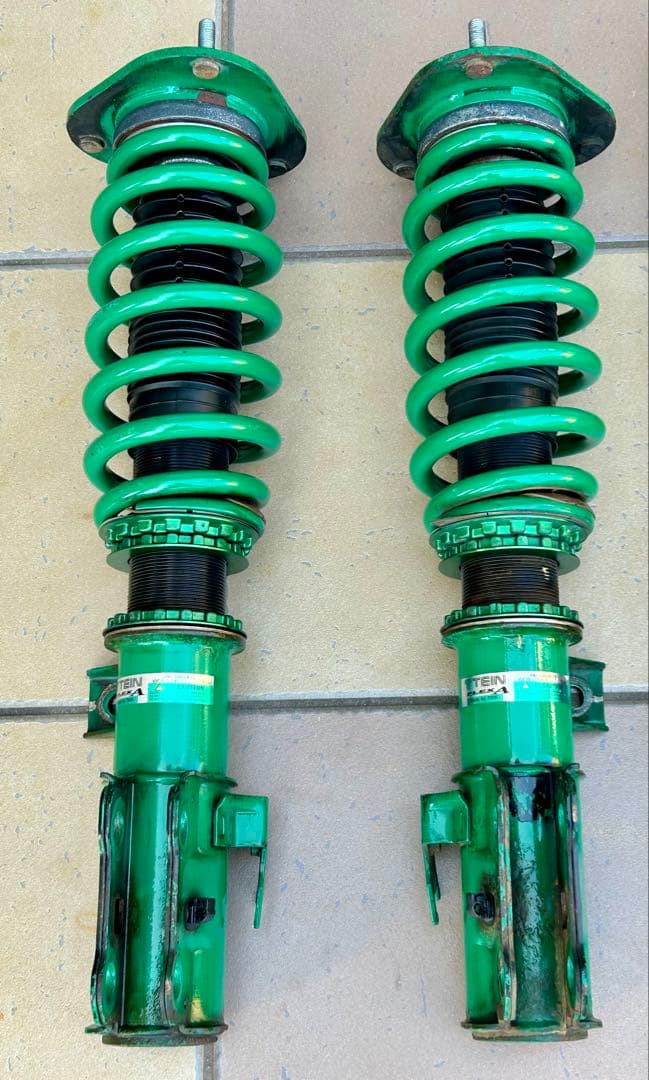 20系アルファード、20系ヴェルファイア、50系エスティマ　TEIN 車高調。