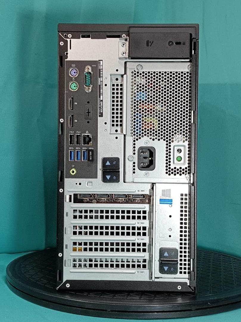 初期保証 Quadro P4000 i7-9700K 32GB SSD2TB