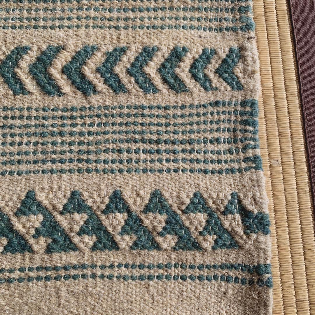 新品　草木染め羊毛　ラグ　インド