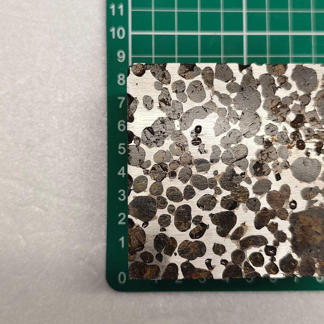 セリコ隕石の大型ブロック 1kgオーバー標本 NO.447