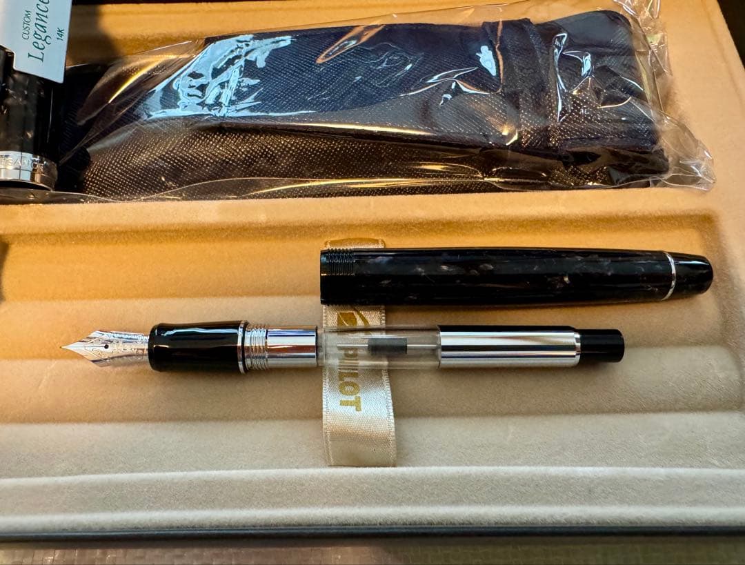 パイロット万年筆 カスタムレガンス スペアペン先付き【新品未使用品、超レア】