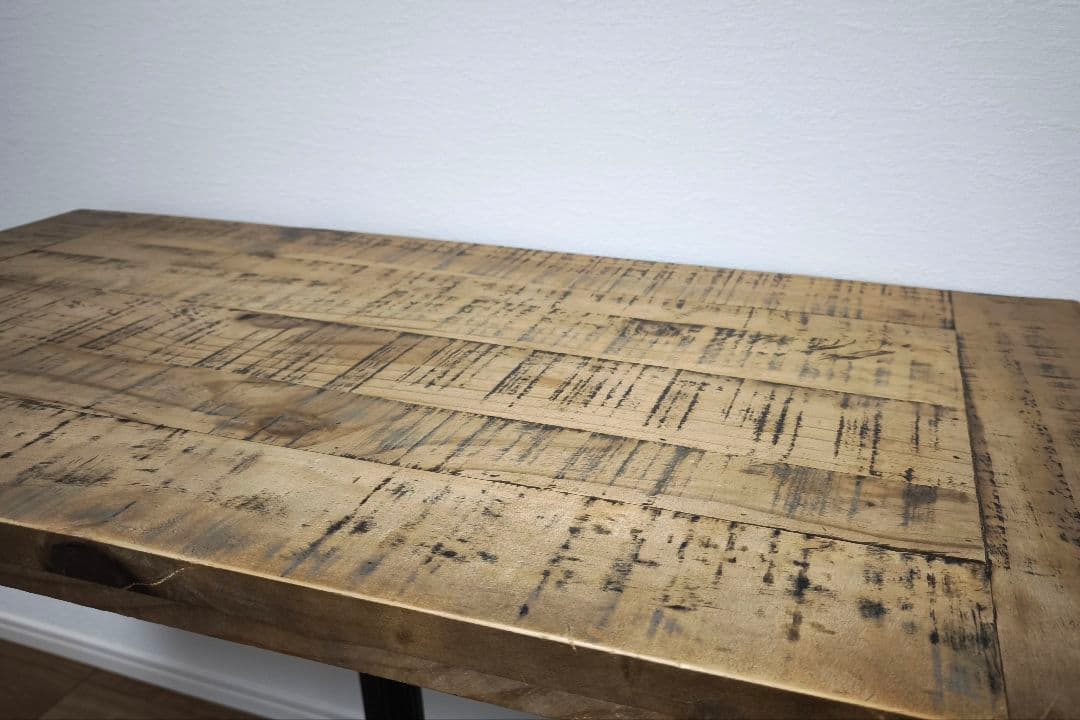 シャビーなダイニングテーブル / カフェテーブル