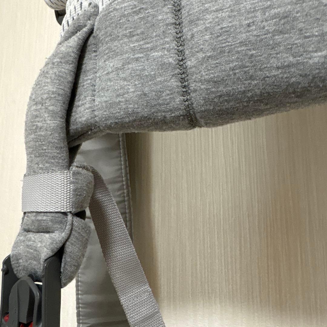 ベビービョルン　抱っこ紐　ベビーキャリアHARMONY シルバー