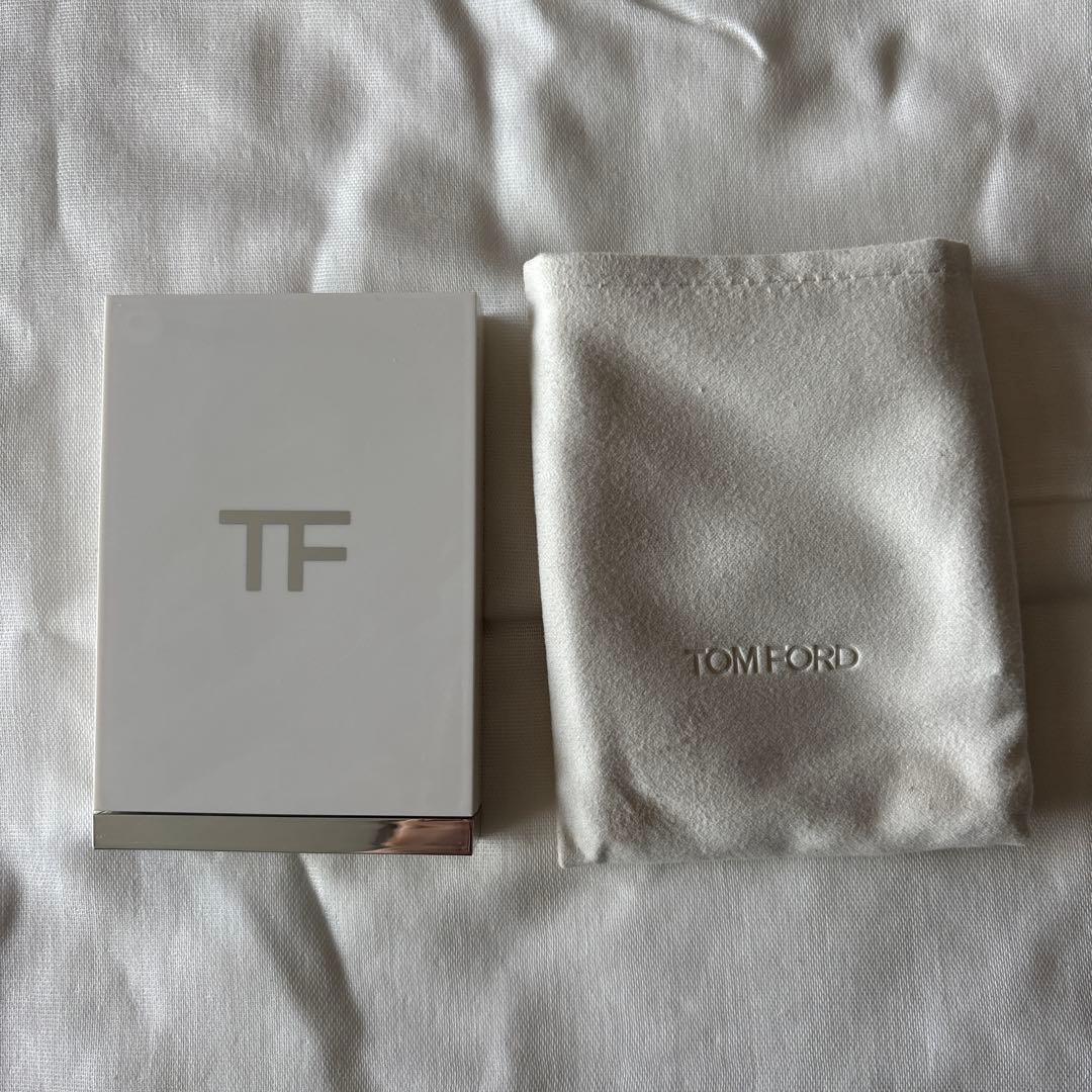 限定品トムフォードアイカラークォード01SNシャレーミンク