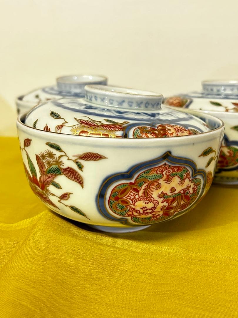 最終処分価格　明治 長春冨貴 伊万里焼 金彩染付 蓋付中鉢 ３客