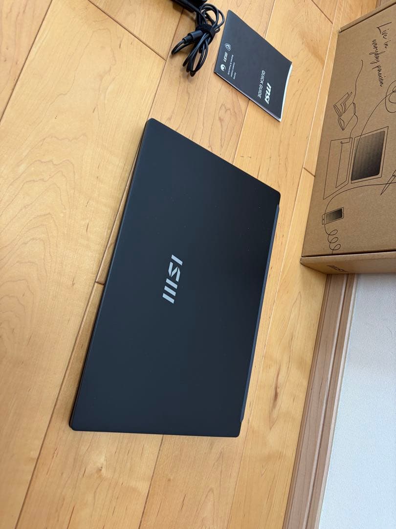 ほぼ未使用 MSI Modernシリーズ ノートPC 本体