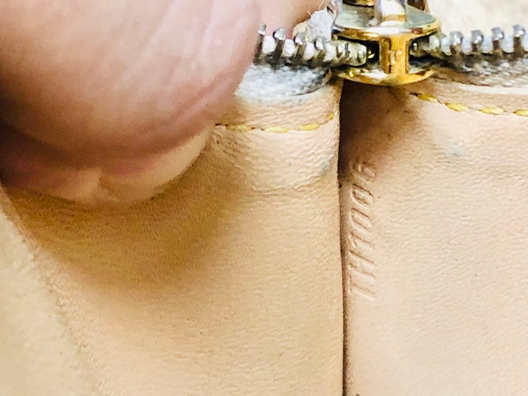 ヴィトン 財布 ポルトフォイユ・サラ M93747