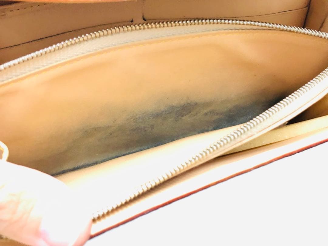 ヴィトン 財布 ポルトフォイユ・サラ M93747