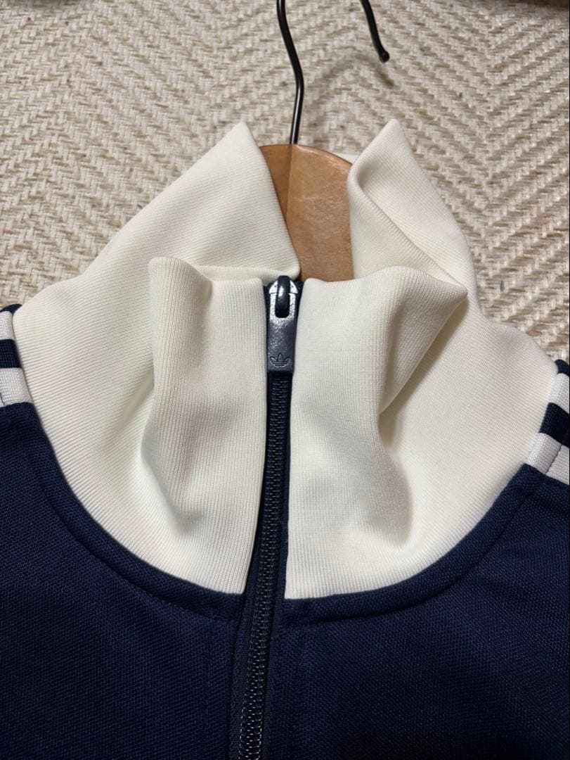 【新品未使用美品】adidas トラックジャケット Lネイビー/ホワイト