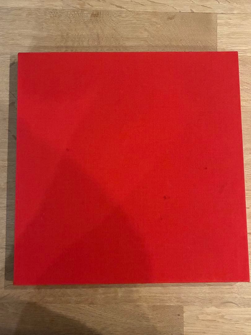 直筆サイン入り　Visions of Sonwai ハードカバー アートブック