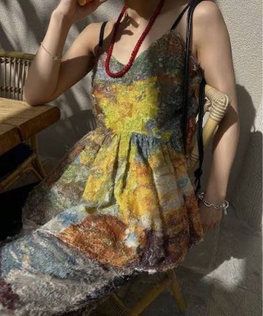 MEDI RACHEL FLUFFY ART CAMISOLE アメリ