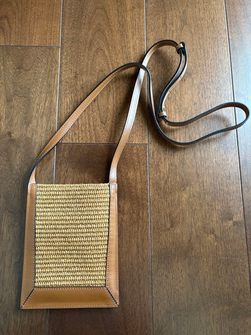MARNI カゴポーチ