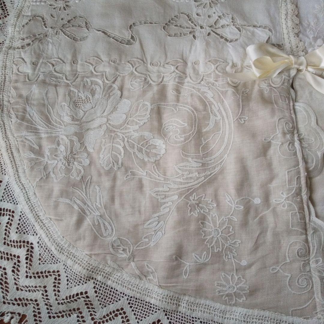 フランスアンティークレース 素材のツリースカート ラグ フリークロス