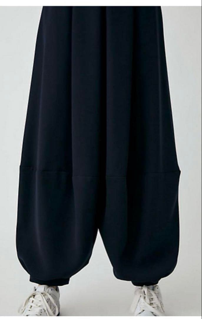 ENFOLD ミリオーネ クロップドバルーンPANTS ※カラーはブラック